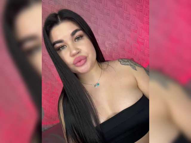 suchka-black-'s BongaCams show and profile