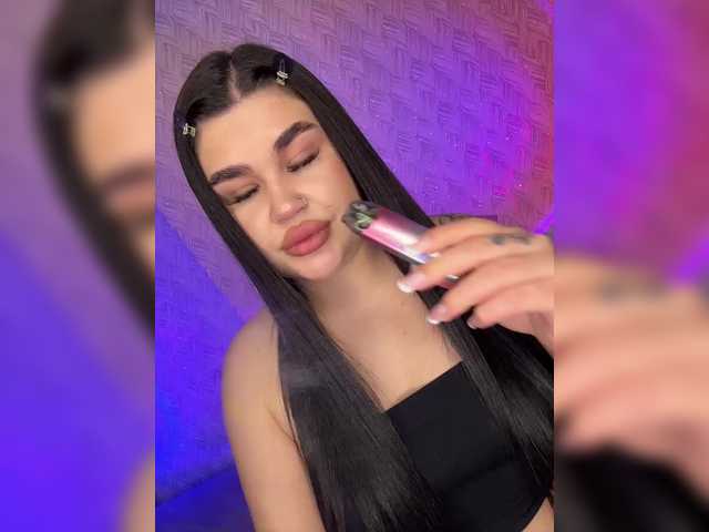 suchka-black-'s BongaCams show and profile