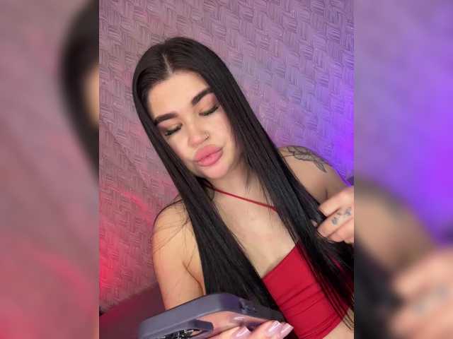 suchka-black- live cam