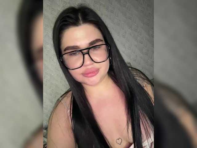 suchka-black-'s BongaCams show and profile