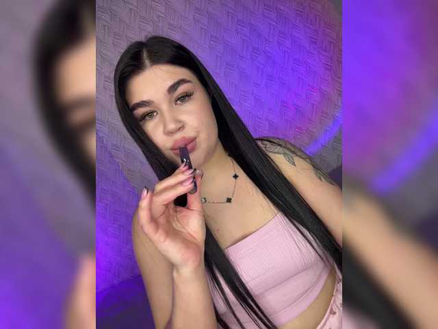 suchka-black-'s BongaCams show and profile