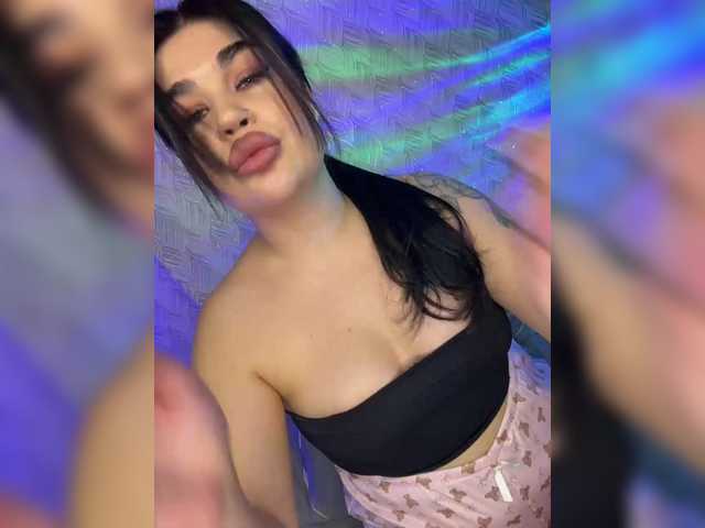 suchka-black-'s BongaCams show and profile