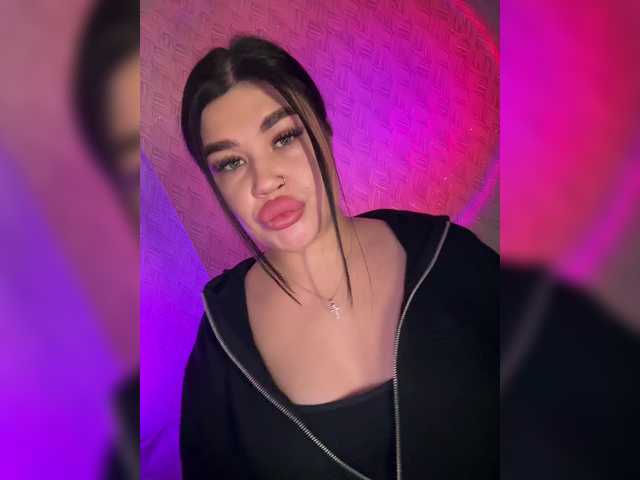 suchka-black-'s BongaCams show and profile