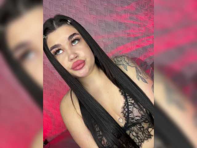 suchka-black-'s BongaCams show and profile