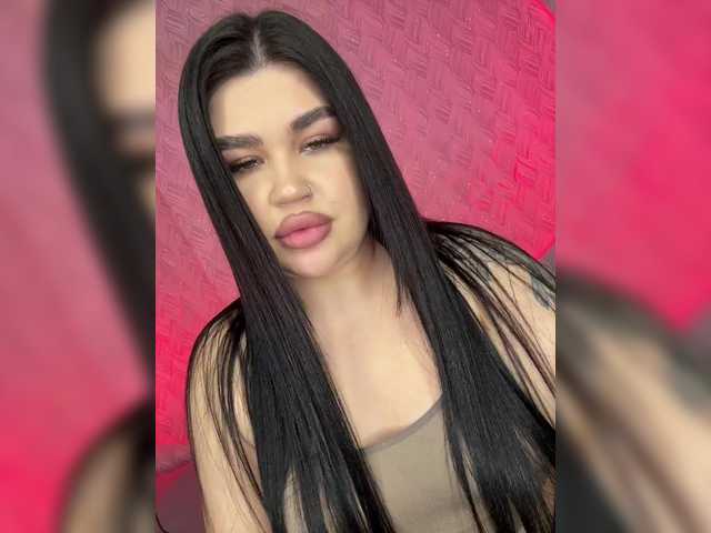 suchka-black- live cam