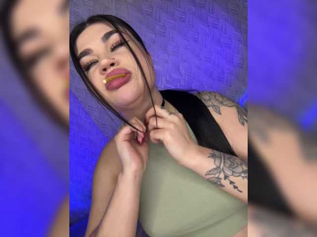 suchka-black-'s BongaCams show and profile