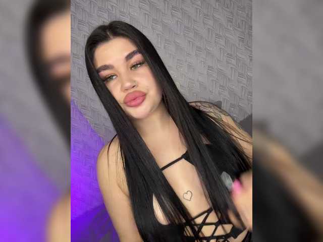 suchka-black-'s BongaCams show and profile