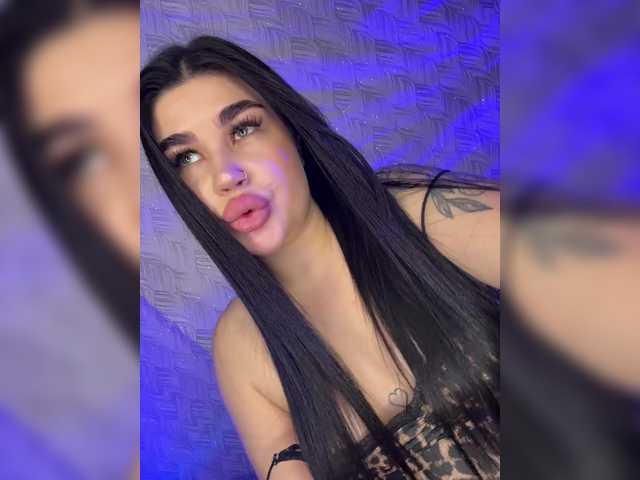 suchka-black-'s BongaCams show and profile