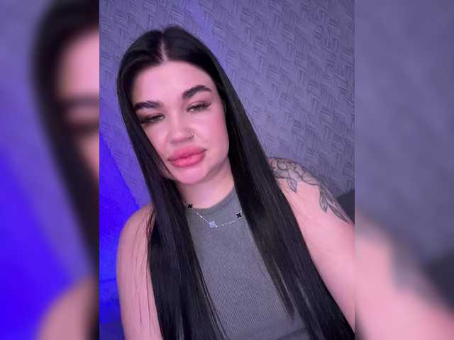 suchka-black-'s BongaCams show and profile