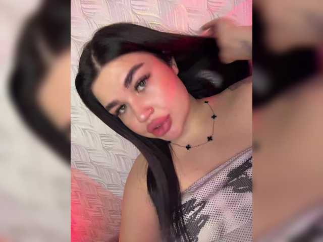 suchka-black-'s BongaCams show and profile