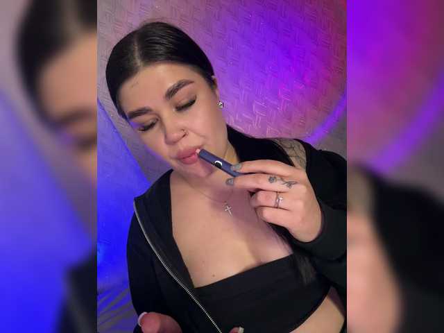 suchka-black-'s BongaCams show and profile