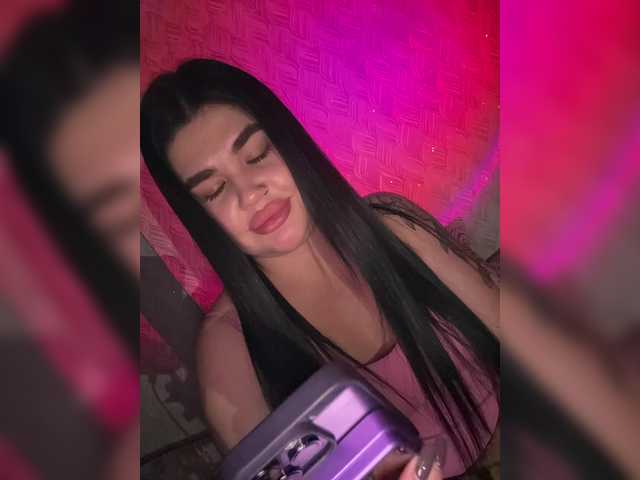 suchka-black-'s BongaCams show and profile