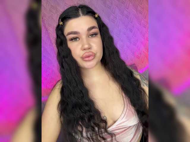 suchka-black-'s BongaCams show and profile