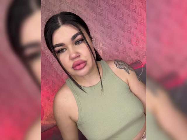 suchka-black-'s BongaCams show and profile