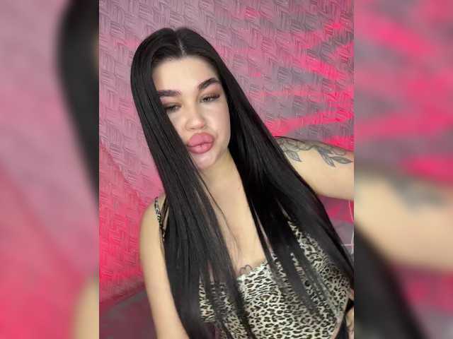 suchka-black-'s BongaCams show and profile