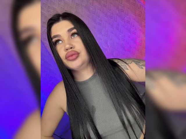 suchka-black- live cam