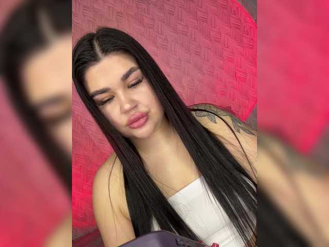 suchka-black-'s BongaCams show and profile