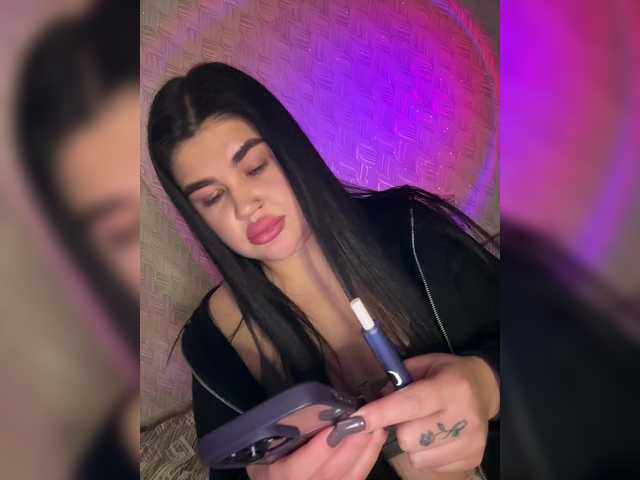 suchka-black-'s BongaCams show and profile