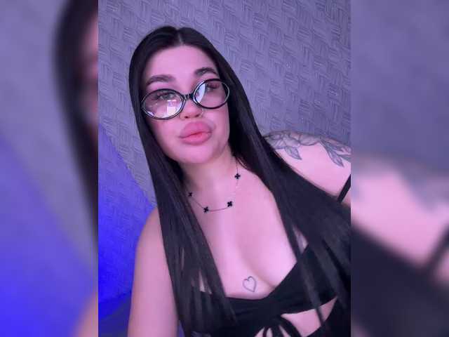 suchka-black-'s BongaCams show and profile