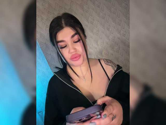 suchka-black-'s BongaCams show and profile