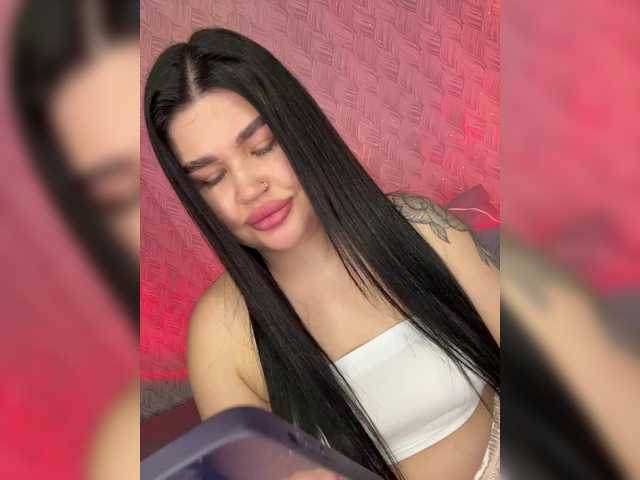 suchka-black-'s BongaCams show and profile