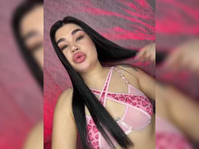 suchka-black-'s BongaCams show and profile