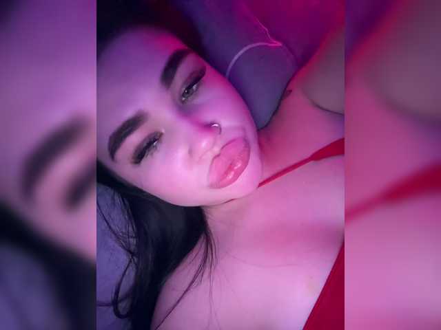 suchka-black- live cam