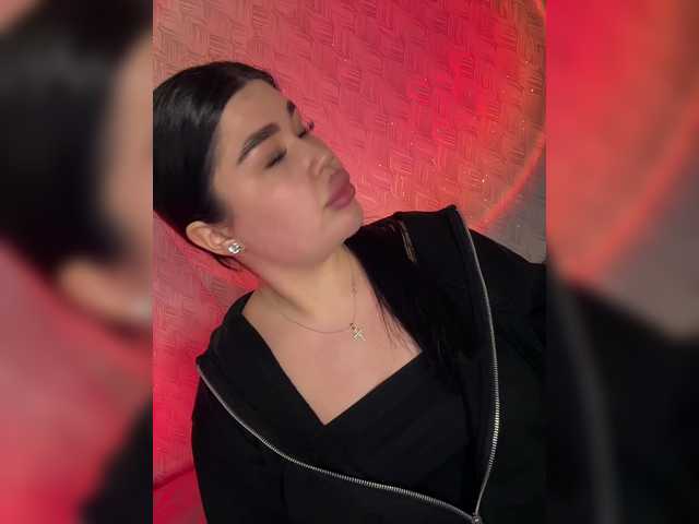 suchka-black-'s BongaCams show and profile