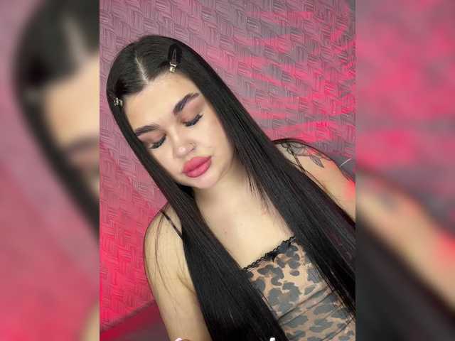 suchka-black-'s BongaCams show and profile