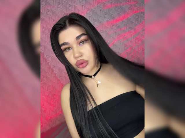 suchka-black-'s BongaCams show and profile