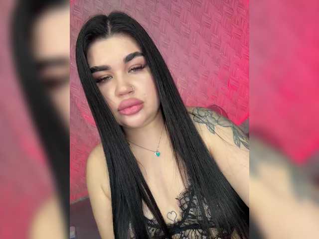 suchka-black-'s BongaCams show and profile