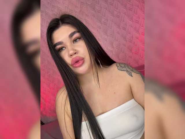 suchka-black-'s BongaCams show and profile