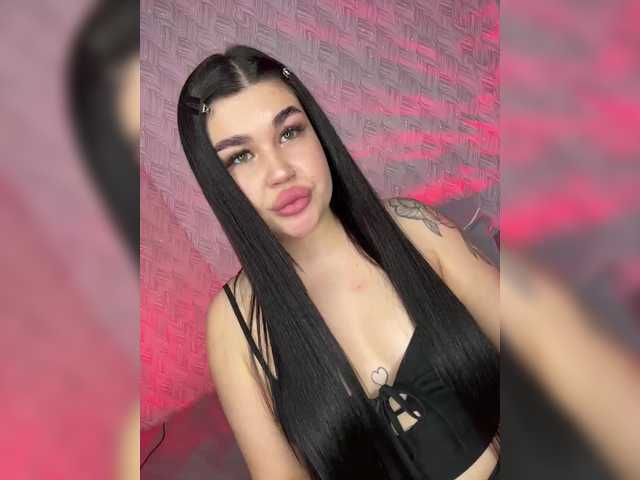 suchka-black-'s BongaCams show and profile