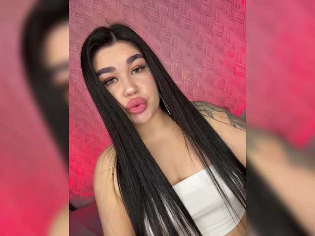 suchka-black-'s BongaCams show and profile