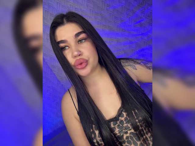 suchka-black-'s BongaCams show and profile