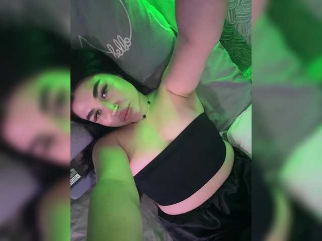 suchka-black-'s BongaCams show and profile