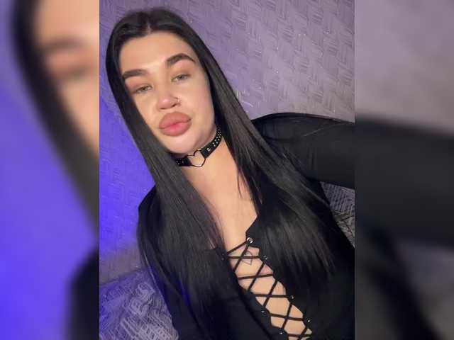 suchka-black-'s BongaCams show and profile