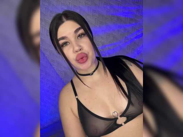 suchka-black-'s BongaCams show and profile