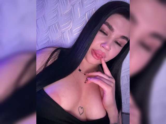 suchka-black-'s BongaCams show and profile