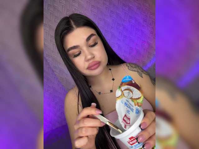 suchka-black-'s BongaCams show and profile