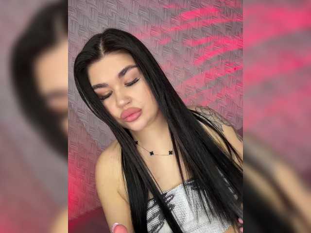 suchka-black-'s BongaCams show and profile