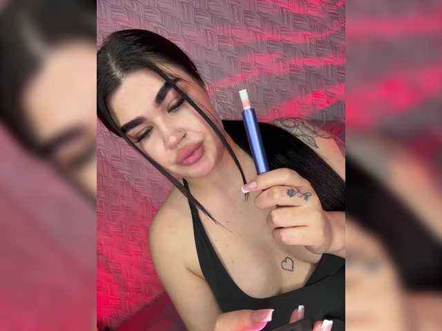 suchka-black-'s BongaCams show and profile