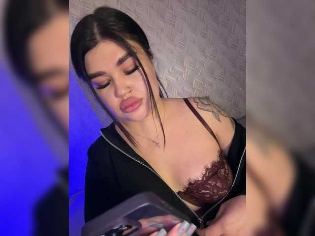 suchka-black-'s BongaCams show and profile