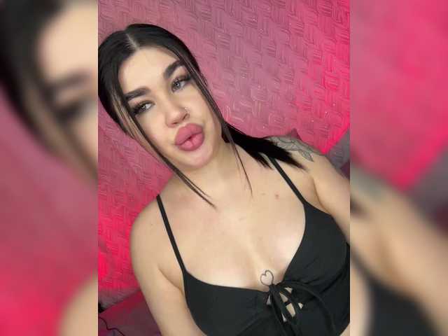 suchka-black-'s BongaCams show and profile