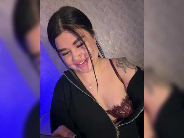 suchka-black-'s BongaCams show and profile