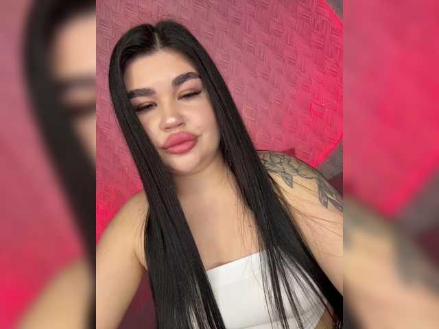 suchka-black-'s BongaCams show and profile