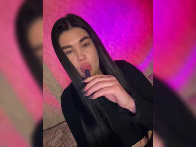 suchka-black-'s BongaCams show and profile