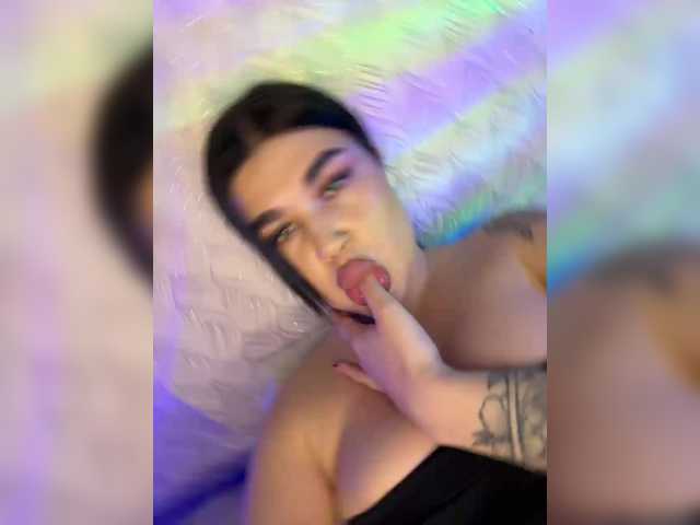 suchka-black-'s BongaCams show and profile