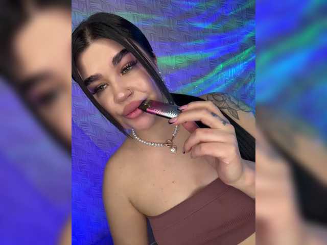 suchka-black-'s BongaCams show and profile