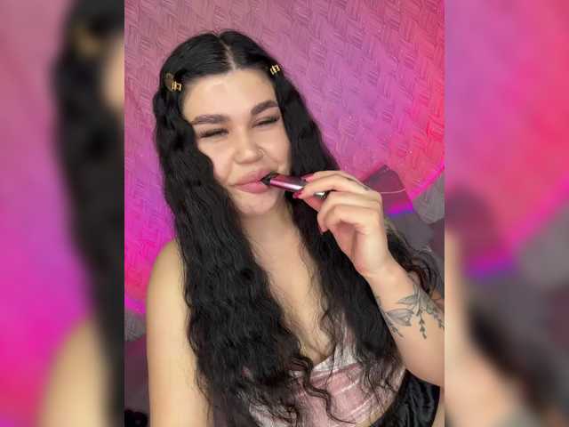 suchka-black-'s BongaCams show and profile